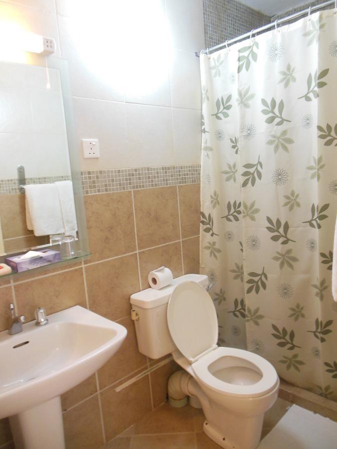Godials Bed & Breakfast Ναϊρόμπι Δωμάτιο φωτογραφία