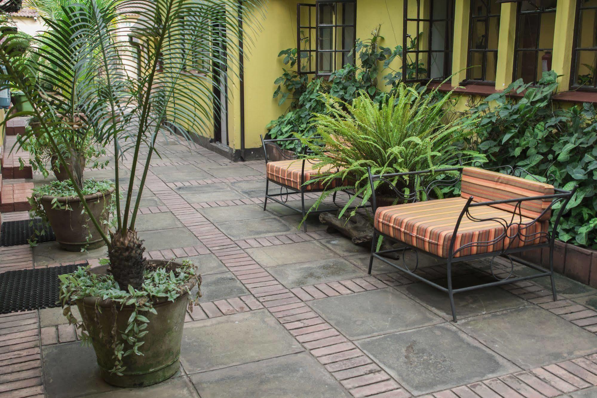Godials Bed & Breakfast Ναϊρόμπι Εξωτερικό φωτογραφία