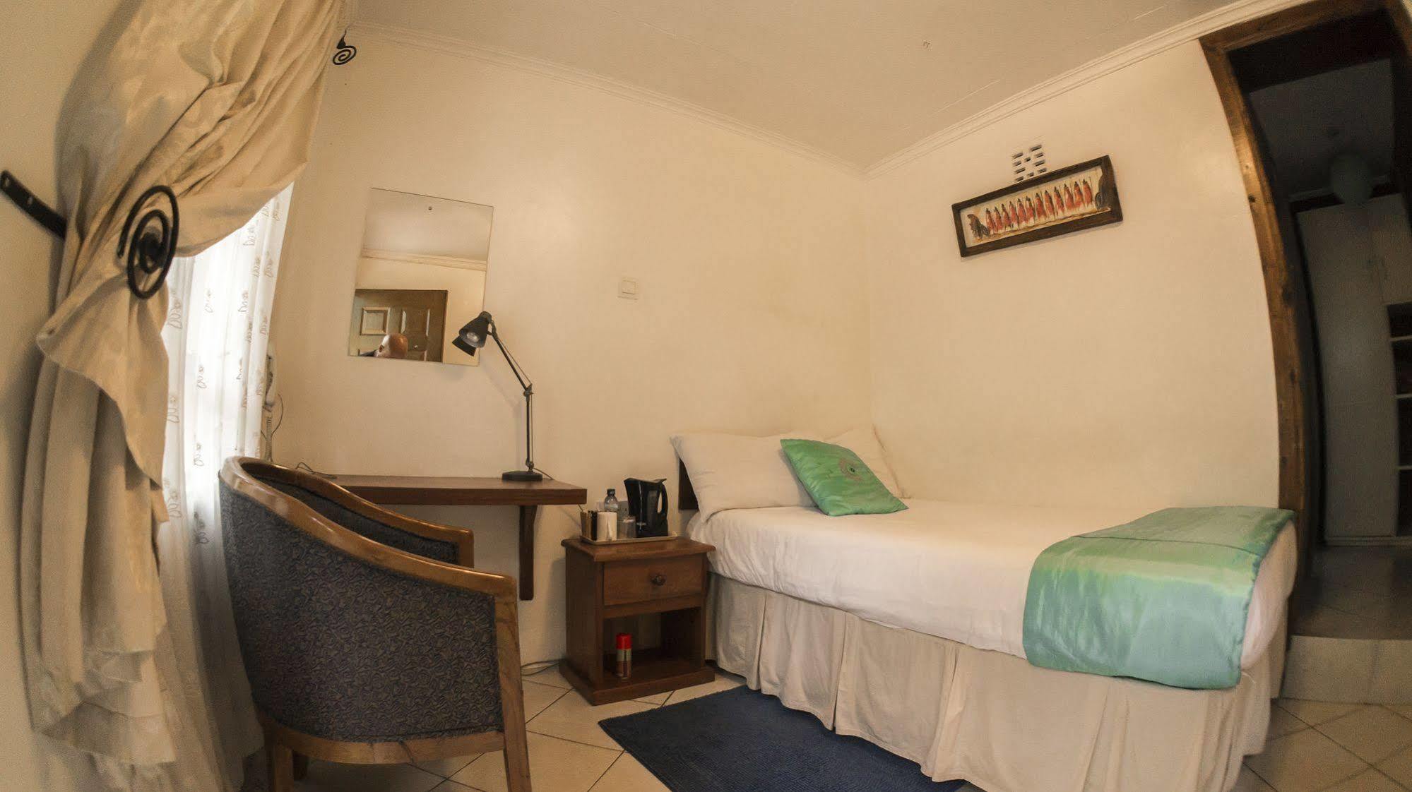 Godials Bed & Breakfast Ναϊρόμπι Εξωτερικό φωτογραφία